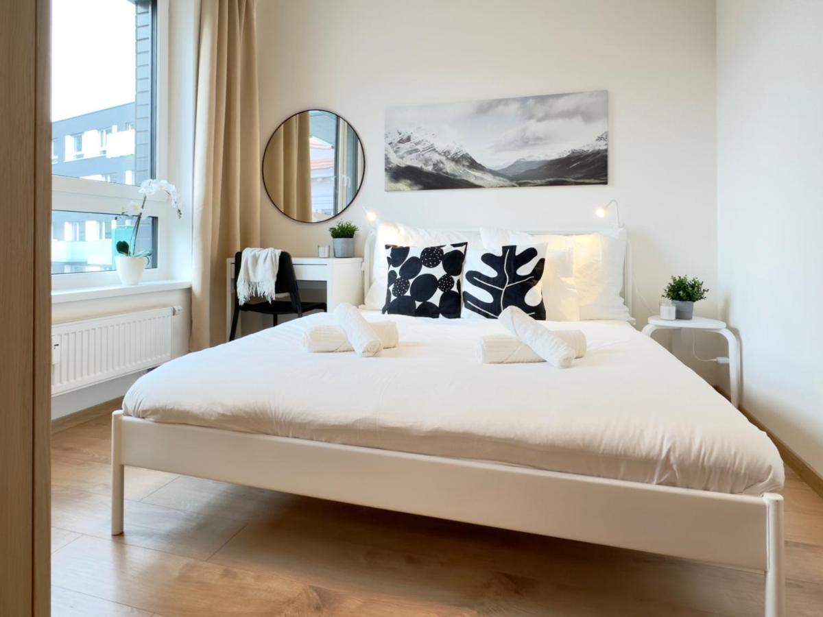 Yarn - Brand New - Free Parking - Balcony With City View - Central Shopping Mall Bratislava Exteriör bild