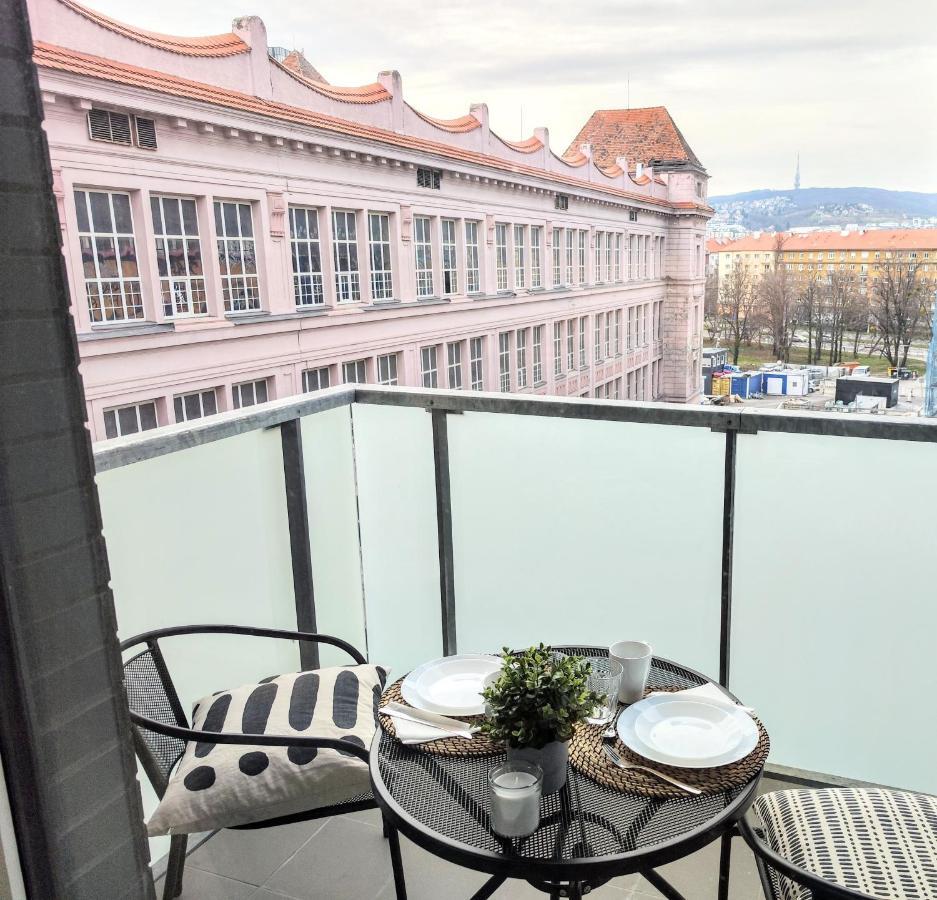 Yarn - Brand New - Free Parking - Balcony With City View - Central Shopping Mall Bratislava Exteriör bild