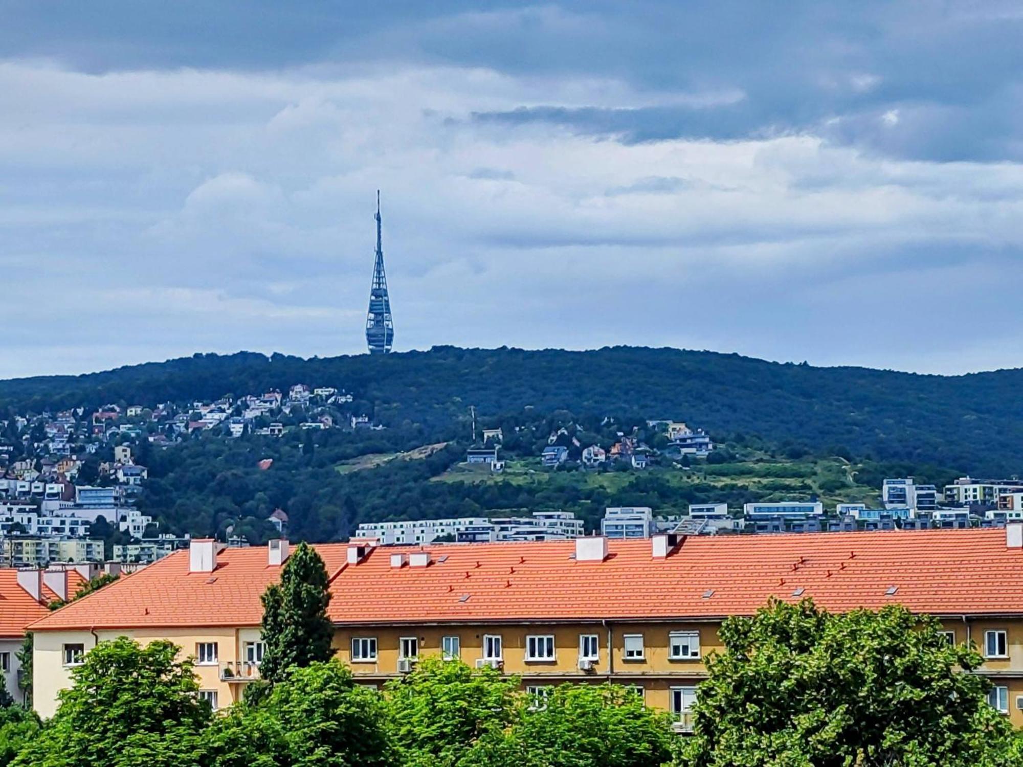 Yarn - Brand New - Free Parking - Balcony With City View - Central Shopping Mall Bratislava Exteriör bild